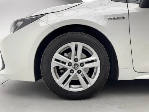 Toyota Corolla 1.8 125H ACTIVE TECH E-CVT