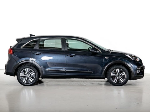 Kia Niro 1.6 GDi HEV 104kW (141CV) Concept