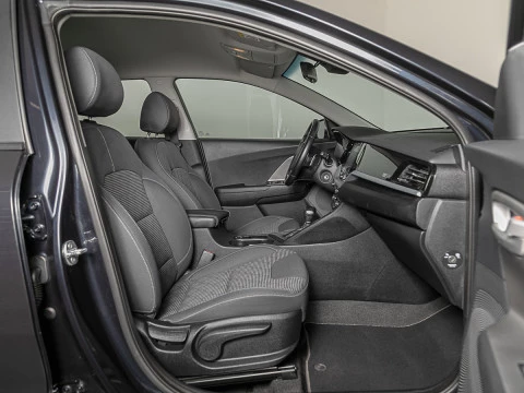Kia Niro 1.6 GDi HEV 104kW (141CV) Concept