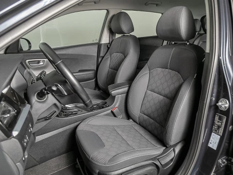 Kia Niro 1.6 GDi HEV 104kW (141CV) Concept