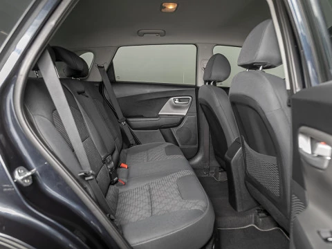 Kia Niro 1.6 GDi HEV 104kW (141CV) Concept