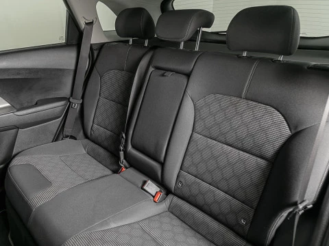 Kia Niro 1.6 GDi HEV 104kW (141CV) Concept