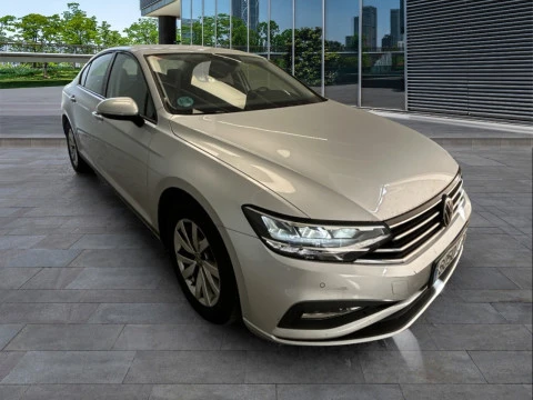 Volkswagen Passat Business 2.0 TDI 110kW (150CV)