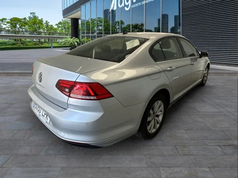 Volkswagen Passat Business 2.0 TDI 110kW (150CV)