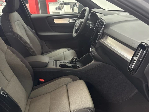 Volvo XC40 XC40 Core, B3 Mild hybrid, Gasolina