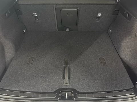 Volvo XC40 XC40 Core, B3 Mild hybrid, Gasolina