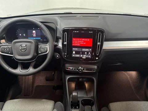 Volvo XC40 XC40 Core, B3 Mild hybrid, Gasolina