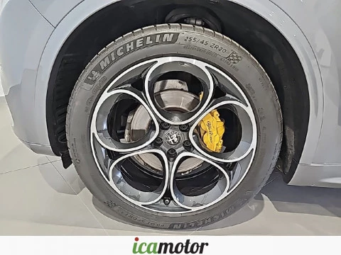 Alfa Romeo Stelvio 2.2 Diésel 154kW (210CV) Veloce Q4