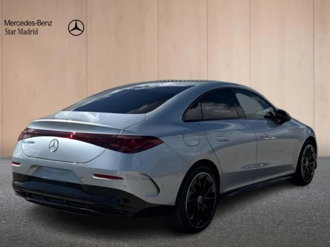 Mercedes-Benz CLA  250+ con tecnologia EQ