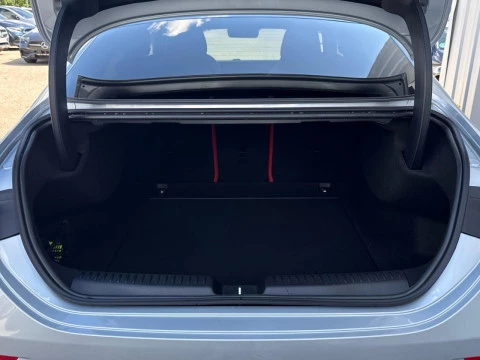 Mercedes-Benz CLA  250+ con tecnologia EQ
