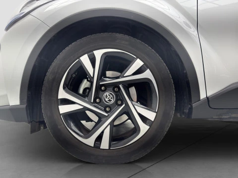 Toyota C-HR 2.0 180H Advance