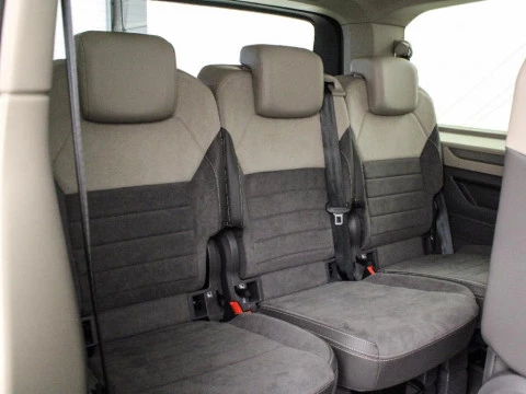 Volkswagen Multivan 2.0 TDI DSG LIFE 150 5P 7 Plazas