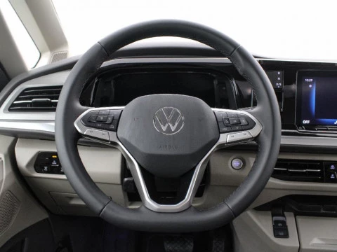 Volkswagen Multivan 2.0 TDI DSG LIFE 150 5P 7 Plazas