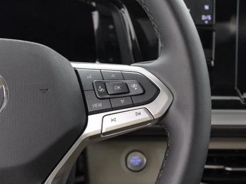 Volkswagen Multivan 2.0 TDI DSG LIFE 150 5P 7 Plazas