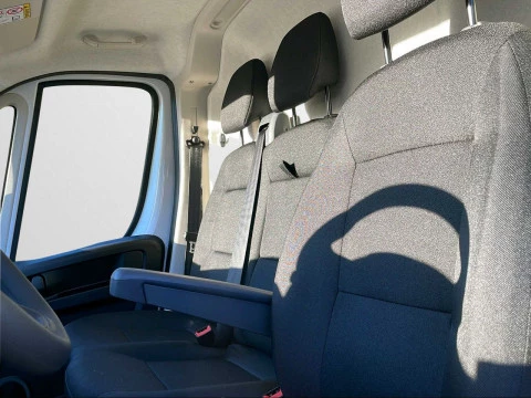 Peugeot Boxer Furgón 3.0 L2H2 BlueHDi 120 S&S 6v MAN