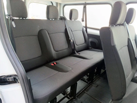 Nissan Primastar 2.0DCI 110KW ACENTA L2H1 COMBI 8 4P 8 Plazas