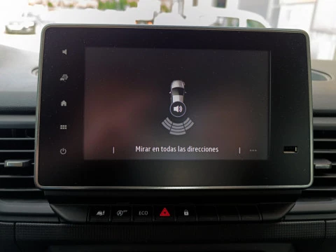 Nissan Primastar 2.0DCI 110KW ACENTA L2H1 COMBI 8 4P 8 Plazas