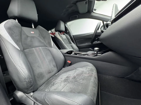 Toyota C-HR 2.0 180H GR Sport Black Edition