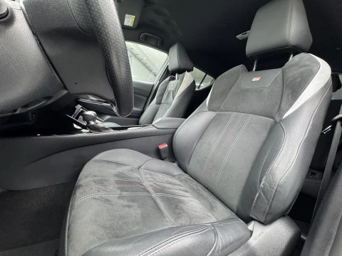 Toyota C-HR 2.0 180H GR Sport Black Edition