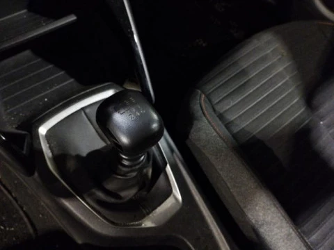 Peugeot 208 BlueHDi 73kW (100CV) Active