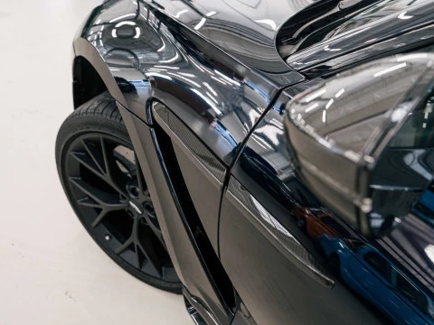 Aston Martin DBX 707 V8