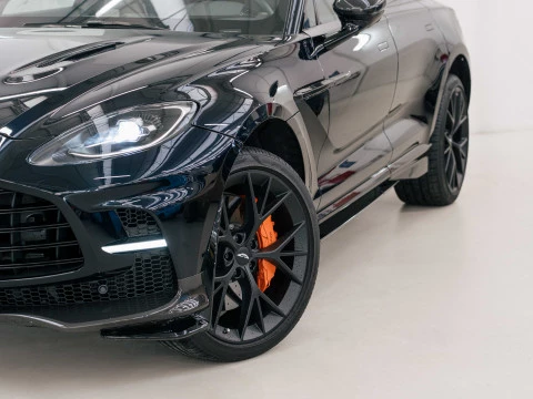 Aston Martin DBX 707 V8