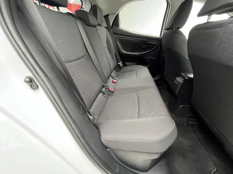 Toyota Yaris 1.5 120H Business Plus