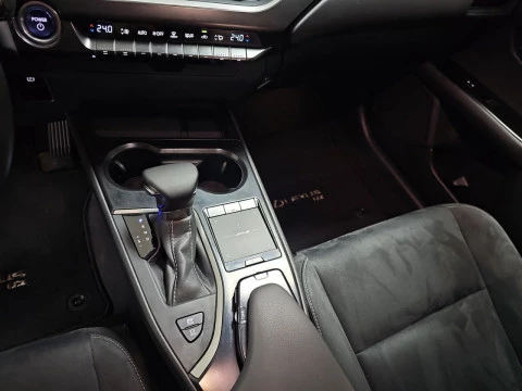 Lexus UX 2.0 250h Premium