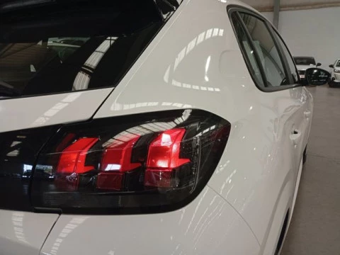 Peugeot 208 BlueHDi 73kW (100CV) Active