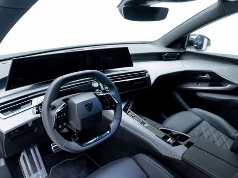 Peugeot e-3008 GT Eléctrico 157kW