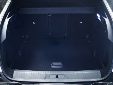 Peugeot e-3008 GT Eléctrico 157kW