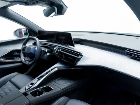 Peugeot e-3008 GT Eléctrico 157kW