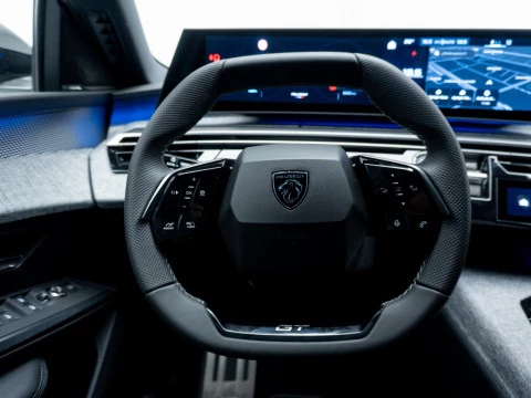 Peugeot e-3008 GT Eléctrico 157kW