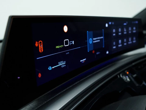Peugeot e-3008 GT Eléctrico 157kW