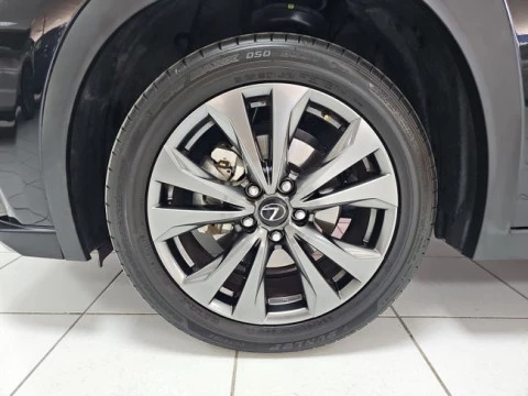 Lexus UX 2.0 300h F Sport