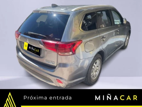 Mitsubishi Outlander 2.0 PHEV Kaiteki 4WD Auto 149 kW (203 CV)