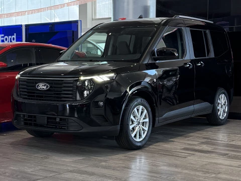 Ford Tourneo Courier 1.0 Ecoboost 92kW (125CV) Titanium Ford Tourneo Courier 1.0 Ecoboost 92kW (125CV) Titanium