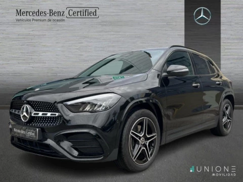 Mercedes-Benz GLA  200 d