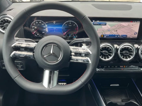 Mercedes-Benz GLA  200 d