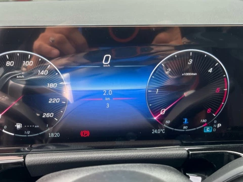 Mercedes-Benz GLA  200 d