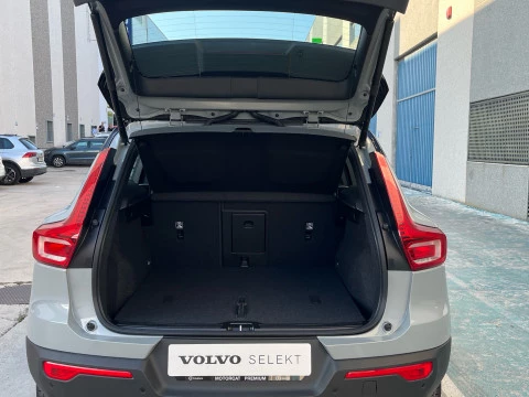 Volvo XC40 XC40 Black Edition Plus, B3 Mild hybrid, Gasolina