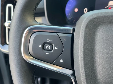 Volvo XC40 XC40 Black Edition Plus, B3 Mild hybrid, Gasolina