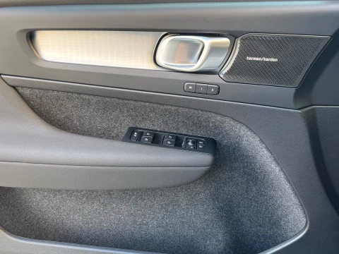 Volvo XC40 XC40 Black Edition Plus, B3 Mild hybrid, Gasolina