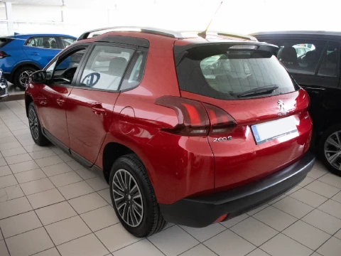 Peugeot 2008 1.2 PURETECH 82 ACTIVE 5P