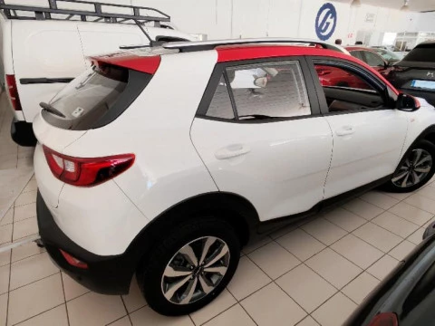 Kia Stonic 1.0 T-GDI MHEV IMT 74KW CONCEPT 5P