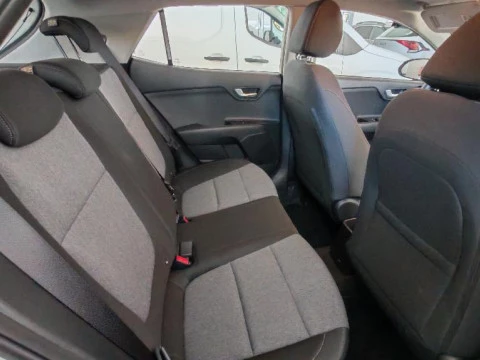 Kia Stonic 1.0 T-GDI MHEV IMT 74KW CONCEPT 5P