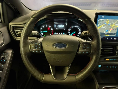 Ford Focus 1.0 Ecoboost MHEV 92kW ST-Line