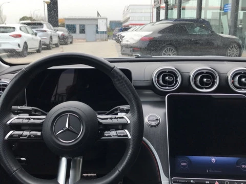 Mercedes-Benz Clase C  220 d Berlina