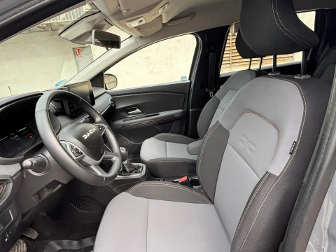 Dacia Jogger EXTREME 1.6 HYBRID 140CV 7S 5P 7 PLAZAS