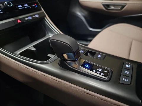 Lexus LBX 1.5 136cv HEV Elegant+